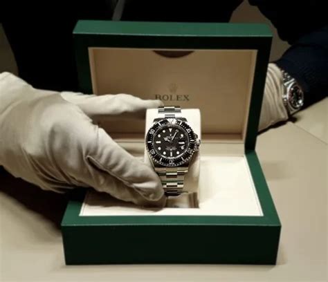 matera rivenditore rolex truffato|Official Rolex Website.